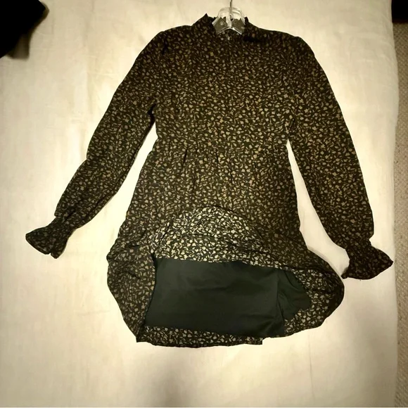 Forever 21 Charming Black and Gold Mini Dress - Picture 5 of 10